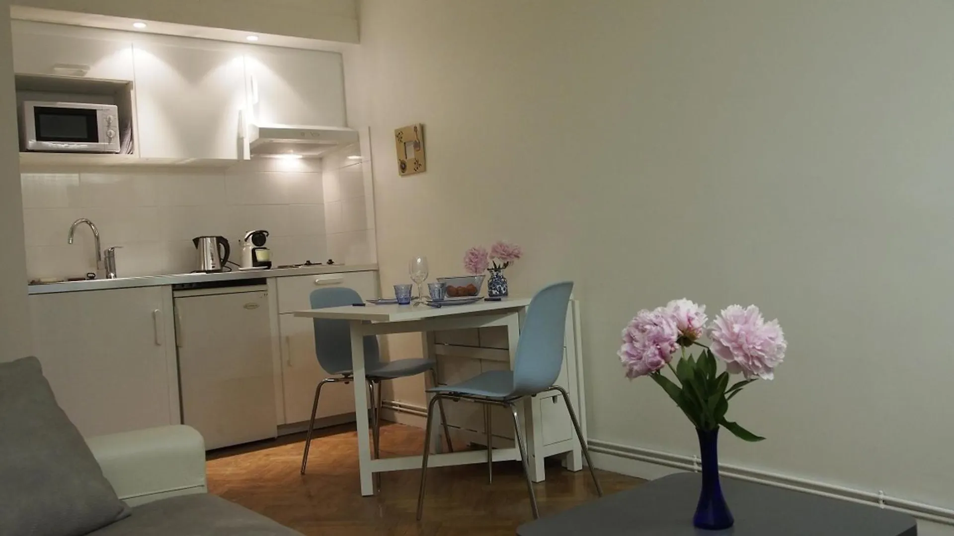 Amazing 21M Love Studio In Marseille 0*,  France